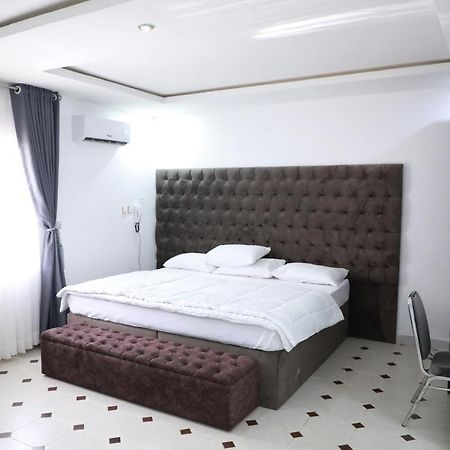 D & D Apartments Abuja Eksteriør billede