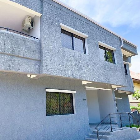 D & D Apartments Abuja Eksteriør billede
